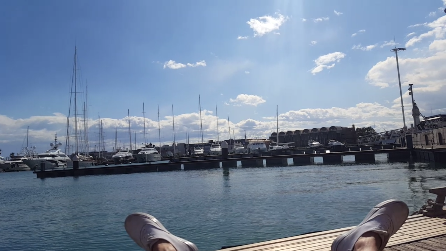<p>Erasmus+ Praktikum in Valencia: Mittagspause in der Arbeit. <em>Foto: Krokenberger</em></p>