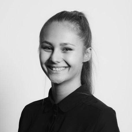Johanna Anzengruber, Studentin Betriebswirtschaft online & Head Coach Raiderettes Junior Dance team