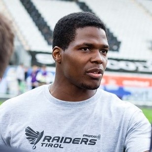 David Oku, Student International Business & Law, RB-Coach und RAIDERS Spieler